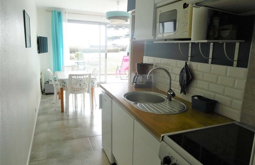 Saint-Jacques Apartment | Studio cabin 2 to 4 people 100 m from the sea