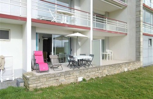 Saint-Jacques Apartment | Studio cabin 2 to 4 people 100 m from the sea