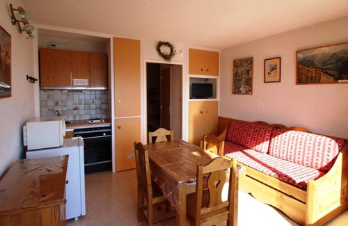 Auris Apartment | Studio cabine 4 pers, 300m des pistes, balcon, parking, animaux ok - Auris en Oisans - FR-1-297-25