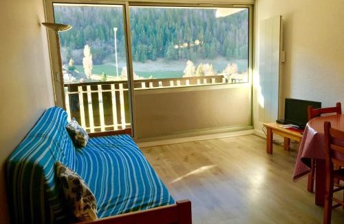 Villard-de-Lans Apartment | Studio Cabine avec Balcon Proche Centre et Pistes, Parking et Navette Gratuite - FR-1-515-98