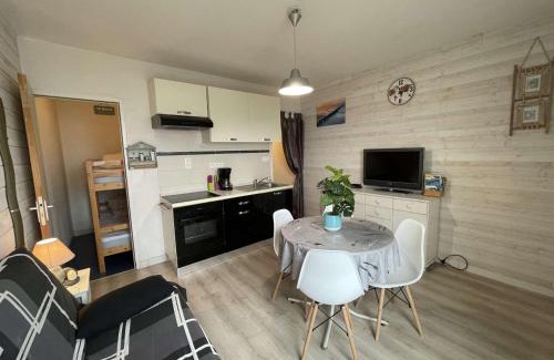 Saint-Jean-de-Monts Apartment | Studio cabine moderne 4 pers, plage 100m, Saint-Jean-de-Monts - FR-1-224C-582