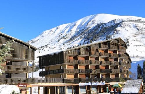 Auris Apartment | Studio cabine rénové, 4 couchages, pied des pistes, parking, balcon sud - FR-1-297-160