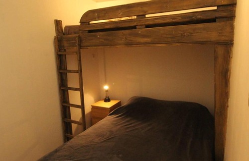 Bagneres-de-Luchon Apartment | Studio Cabine RDC pour 2/3 Pers avec Jardin, Parking, LL, LV, Wifi - Proche Thermes et Télécabine - FR-1-313-223