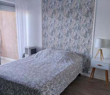 Balaruc-les-Bains Apartment | studio calme et paisible avec piscine et parking privé