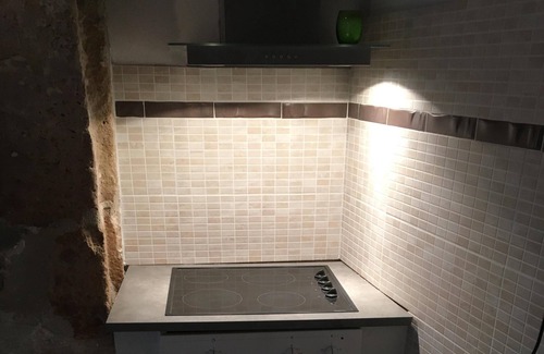 La Garde-Adhemar Apartment | STUDIO CAVE (fully arched stonework)