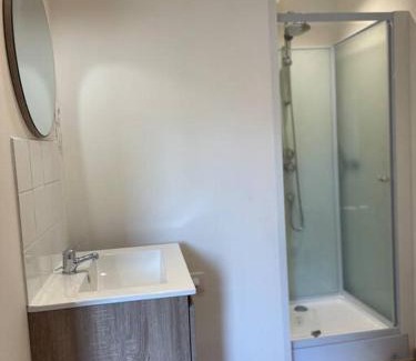 Castres Apartment | Studio Charles De Gaulle IV