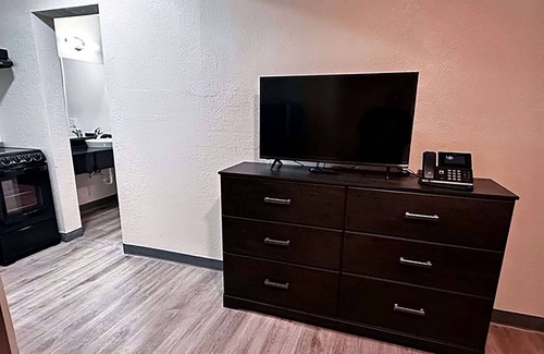 Texarkana Hotel | Studio City Suites, A Travelodge By Wyndham