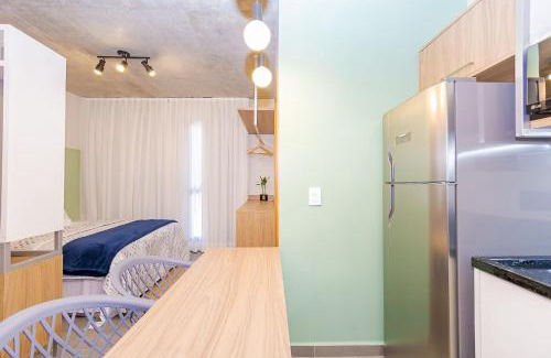 Sao Francisco Apartment | Studio Coladinho ao Shopping Muller - TRA0302