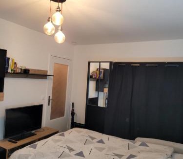 Amerique Apartment | Studio cosy 21m2 rénové 75019