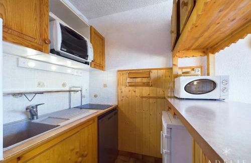 La Rosiere Apartment | Studio cosy au pied des pistes, balcon exposé sud, centre-station, idéal pour 4 personnes - FR-1-398-570