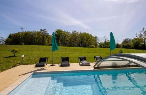 Naussannes Apartment | Studio cosy avec piscine partagée et étang privé, proche Bergerac et sites touristiques du Périgord - FR-1-616-207