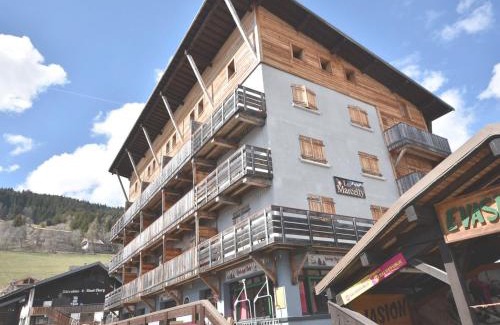 Les Gets Apartment | Studio cosy centre-village avec balcon, parking, cuisine équipée - FR-1-685-50