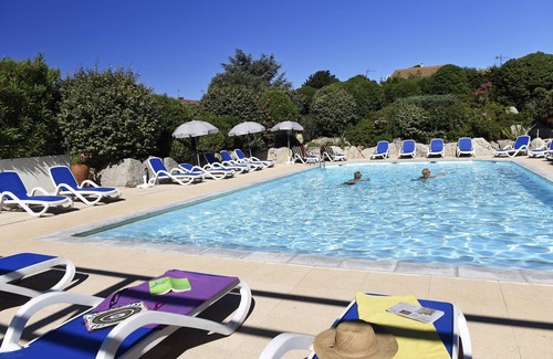 Balaruc-les-Bains Apartment | Studio Cosy avec piscine extérieure