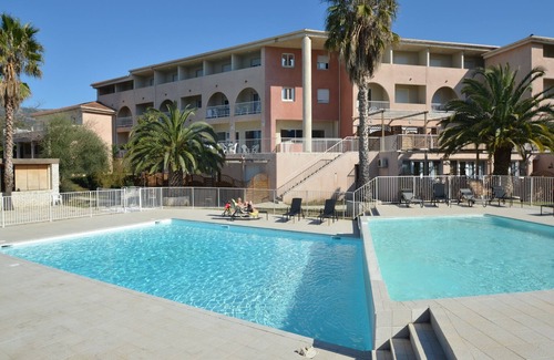 Saint-Florent Apartment | Studio cosy in La Citadelle residence in Saint-Florent with swimming pool