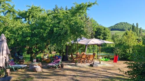 L'Etoile Apartment | Studio dans belle maison ancienne et jardin fermé