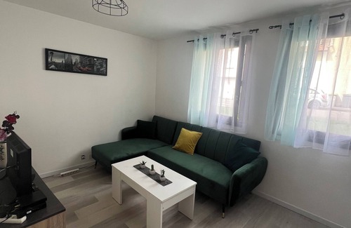 Vesoul Apartment | STUDIO DE LA GARE