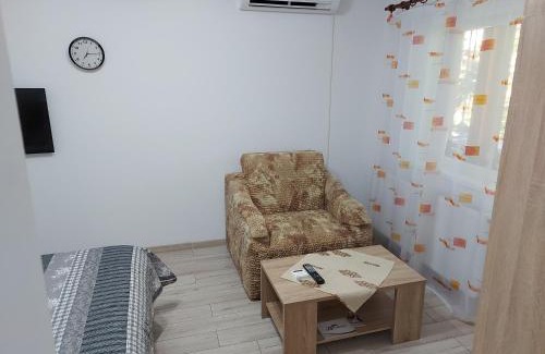 Hunedoara Apartment | STUDIO ELLA