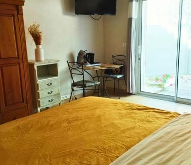 Beaumes-de-Venise Apartment | Studio en plein coeur du village
