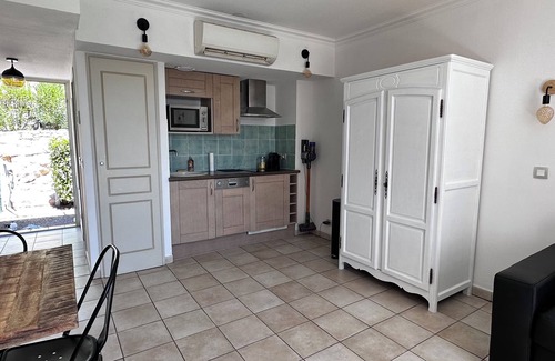 Callian Apartment | Studio en Résidence Vacances 4 Avec Accès Piscine