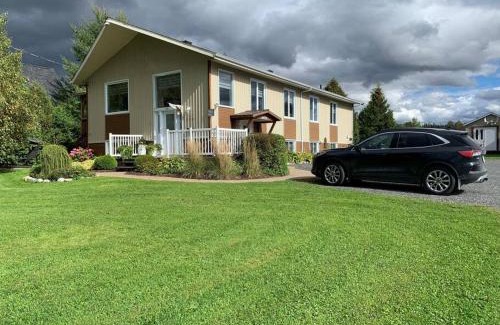 Le Granit Regional County Municipality Apartment | Studio entièrement privé aux quatre vents