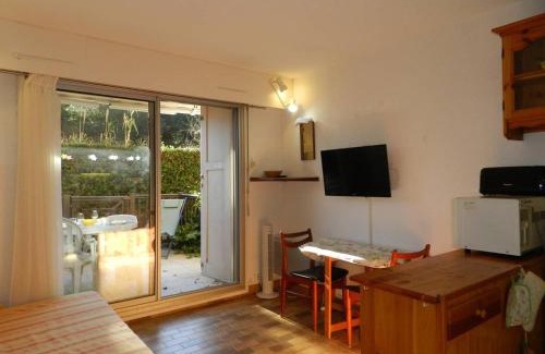 La Faviere Apartment | Studio familial avec terrasse, piscine, tennis et accès plage - Bormes-les-Mimosas - FR-1-251-739