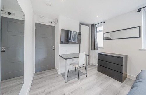 Southwark Apartment | Studio Flat in Camberwell