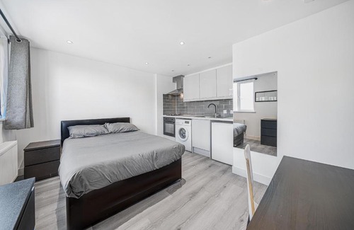 Southwark Apartment | Studio Flat in Camberwell