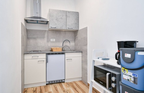 Rab Town Apartment | Studio flat with balcony and sea view Supetarska Draga - Donja, Rab (AS-2013-e)