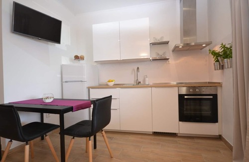 Murvica Apartment | Studio flat with terrace and sea view Murvica, Brač (AS-20190-a)