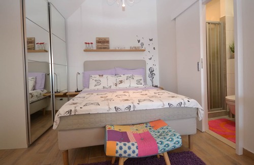 Murvica Apartment | Studio flat with terrace and sea view Murvica, Brač (AS-20190-a)