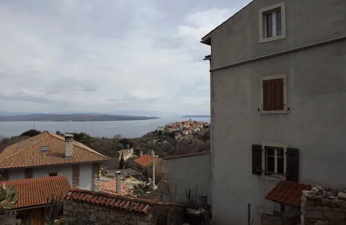 Beli Apartment | Studio flat with terrace and sea view Beli, Cres (AS-22435-b)