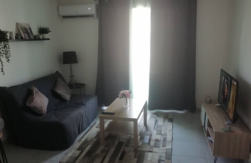 Saint-Lazare Apartment | Studio