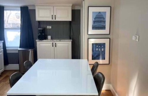 Capitol Hill Apartment | Studio Gem Near Capitol & Coffee Spots