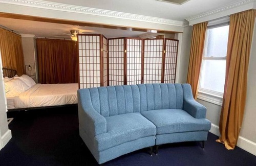 Capitol Hill Apartment | Studio Gem Near Capitol & Coffee Spots