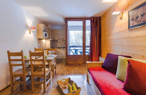 Brides-les-Bains Apartment | Studio in Brides les Bains 600m from skilift