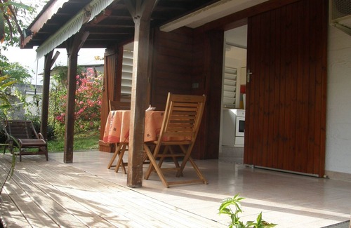 Le Gosier Apartment | Studio in gîte with 2 other T1 apartments