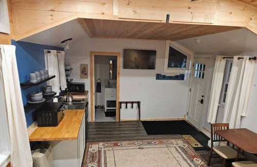 Monkton House | Studio in the country w/Hot Tub