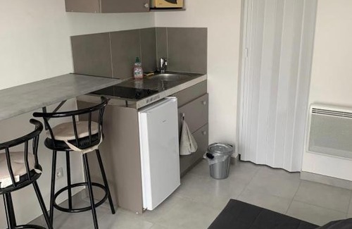 Carnoules Apartment | Studio indépendant dans propriété avec piscine