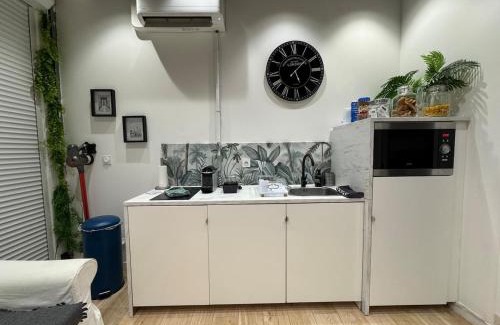 Charmettes - Bellecombe Apartment | Studio Jungle with breakfast and video projector