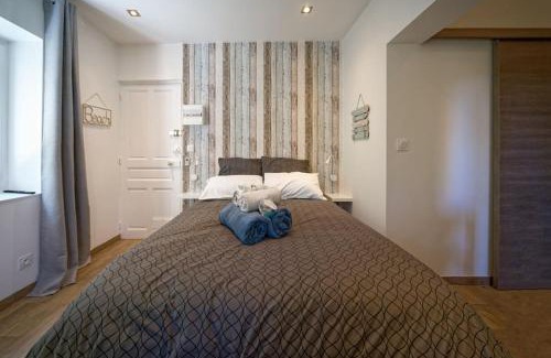 Chamalieres Apartment | Studio *la cabane* Thermes