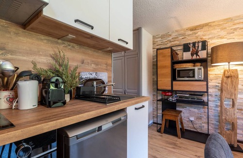 La Clusaz Apartment | Studio La Clusaz: 3 pax, Wifi, Garage, Central