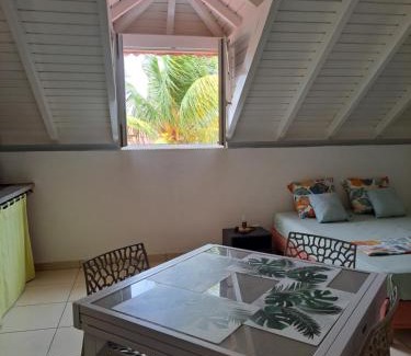 Terre-de-Haut Apartment | STUDIO LAURIER - 4 pers - proche bourg -1-