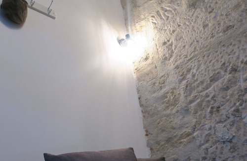 Quartier de la Roquette Apartment | Studio Marais Ménilmontant