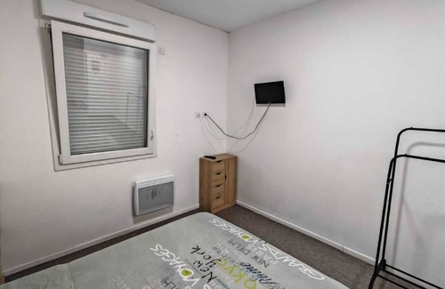 Bouconvillers Hotel | Studio Meuble 4 Personnes