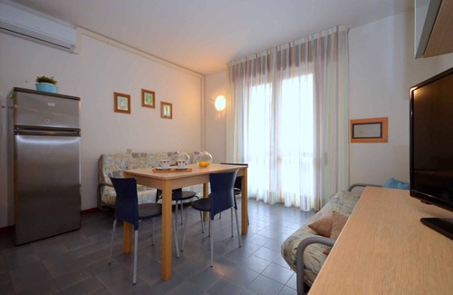 Bibione Lido dei Pini Apartment | Studio mit Klimaanlage und Balkon