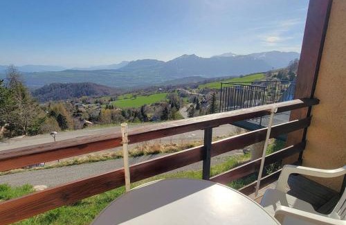 Saint-Michel-de-Chaillol Apartment | Studio Montagne 5 pers. - Terrasse Sud - Proche Commerces et Activités - FR-1-393-5