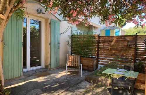 Ribaute-les-Tavernes Apartment | Studio Moderne Cozy