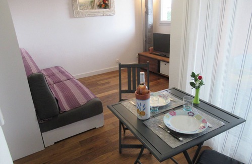 Frejus Plage Apartment | studio near the beach