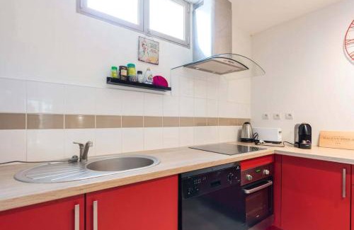 Begles Apartment | studio next to bordeaux city center with a terrace
