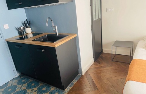 Quartier de la Folie-Mericourt Apartment | Studio Paris Little Republic